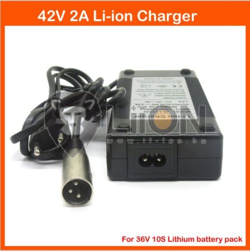 Elektromos kerékpár töltő Li-Ion 36V 2,0A XLR